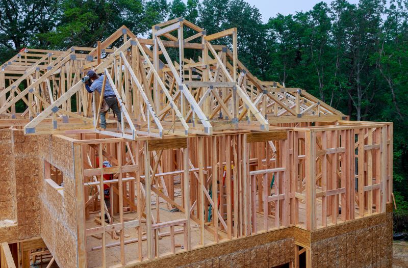 Roof Trusses Installation in Conroe, TX